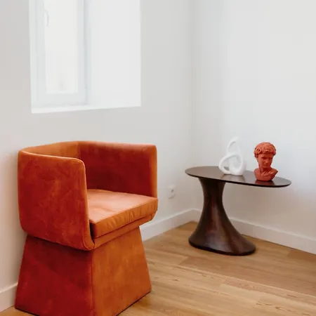 Mary Orange - No 236 Rc E - Elegant Two-bedroom Urban Retreat * Lisbon