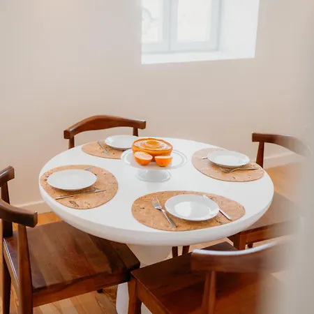 Apartment Mary Orange - No 236 Rc E - Elegant Two-bedroom Urban Retreat *